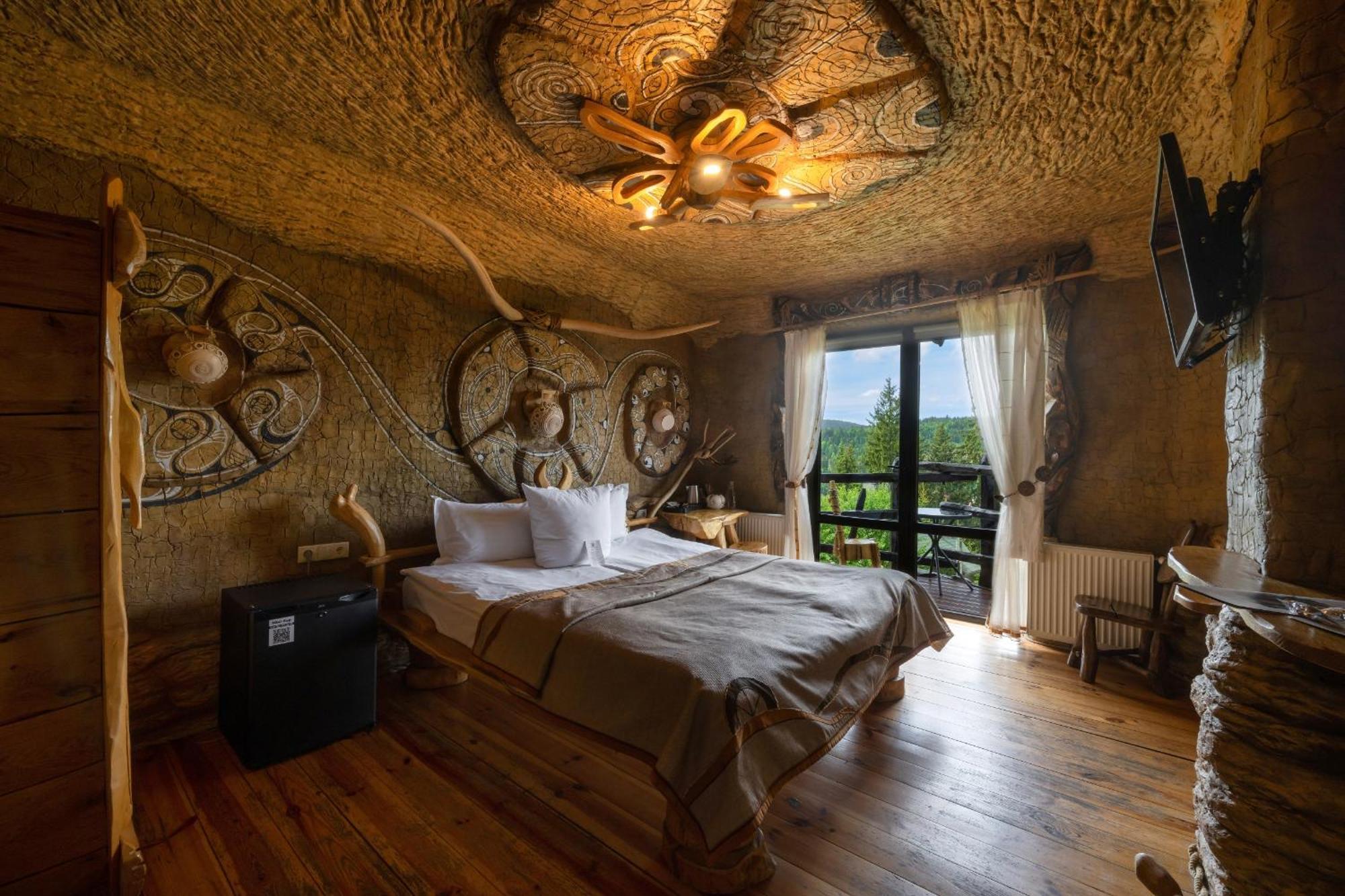 Stara Pravda Hotel - History บูโคเวล ภายนอก รูปภาพ